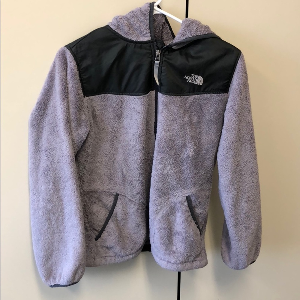 Girl’s Gray North Face Jacket.
